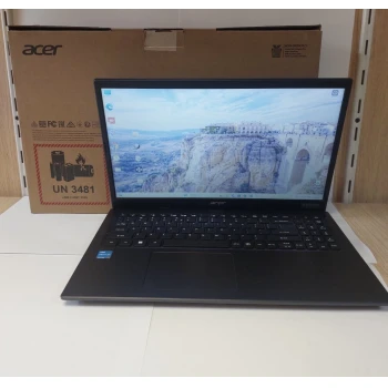 Acer Extensa 15 - 3590 lei